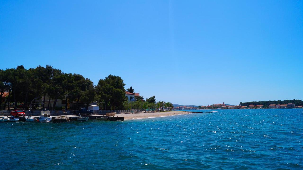 Take A Break * Brodarica (Sibenik-Knin)
